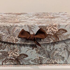 Decorative storage lingerie box